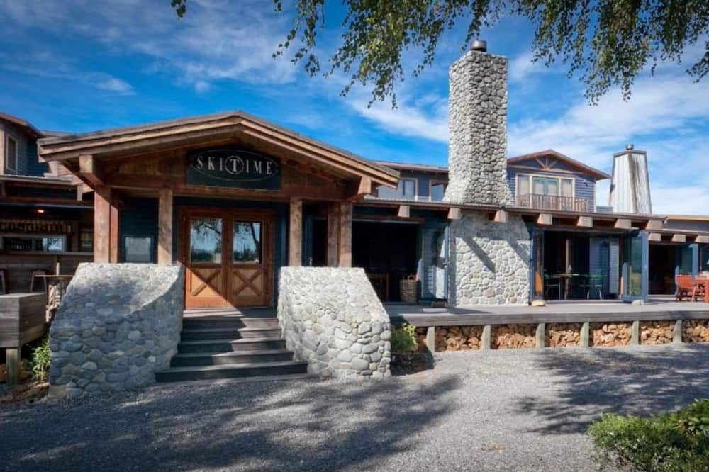 Ski Time Lodge - Methven - Building