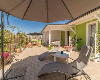 B&b Smartfit House - Room & Relax In Pescara - פסקארה - פטיו