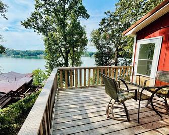Logan Martin Lakefront Cabin - Talladega - Varanda
