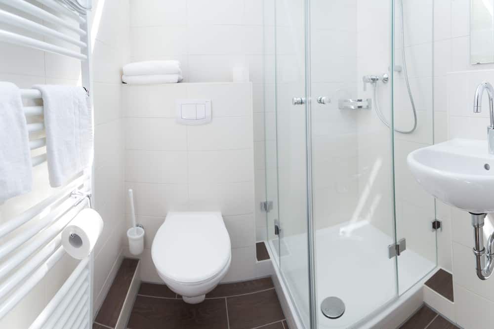 Vitalhotel König am Park - Bad Mergentheim - Bathroom