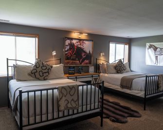 Wildwood Farm Bed & Breakfast - Oak Harbor - Bedroom