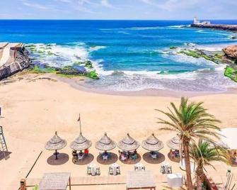 Syd's Guesthouse - פראיה - חוף