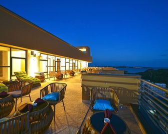 K Hotels Entebbe - Entebbe - Balcón