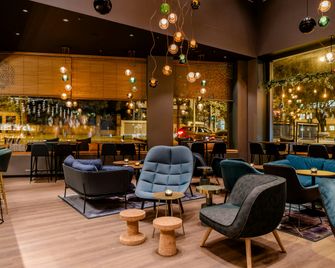 Motel One Wiesbaden - Wiesbaden - Bar