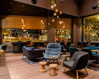 Motel One Wiesbaden - Wiesbaden - Bar
