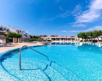 Apartamentos Vista Blanes - Ciutadella de Menorca - Pool