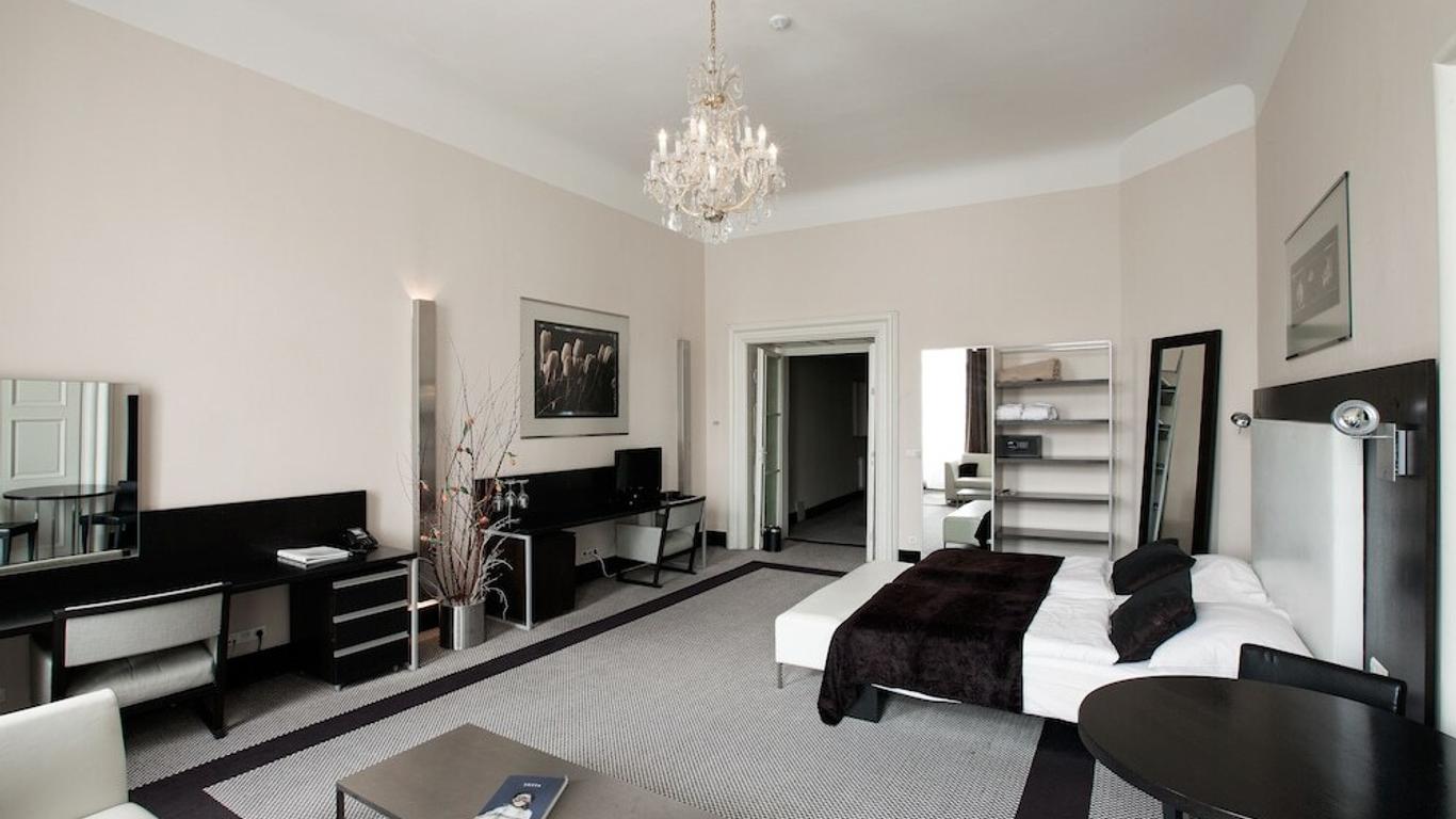 Old Town Square Hotel