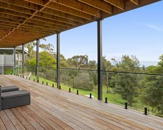 Mccrae Views - 4 Bedroom Holiday House - McCrae - Balcony