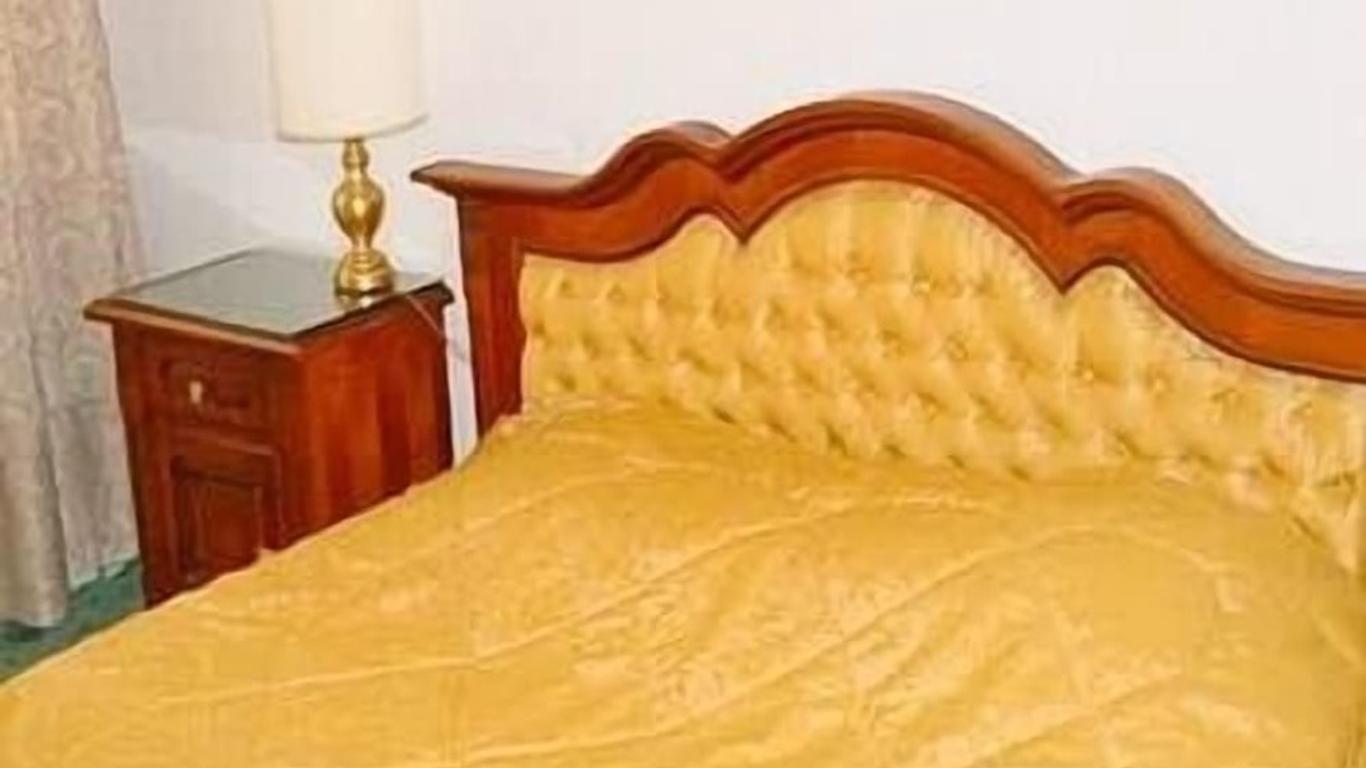 Hotel Carpati Imparatul Romanilor