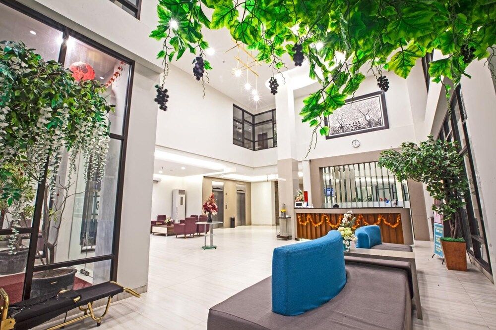 Genio Hotel Manado - מאנאדו - לובי