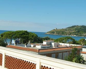 Hotel Aurora - Scauri - Balcón