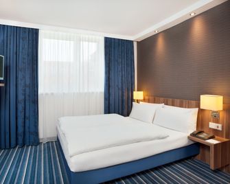 Holiday Inn Express Augsburg By IHG - אוגסבורג - חדר שינה