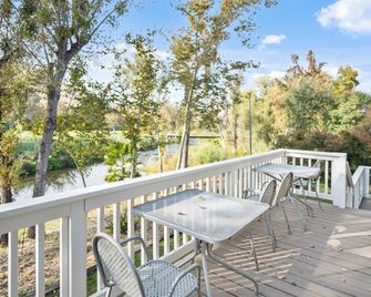 The River House at River Island Golf Course - Porterville - Balcón