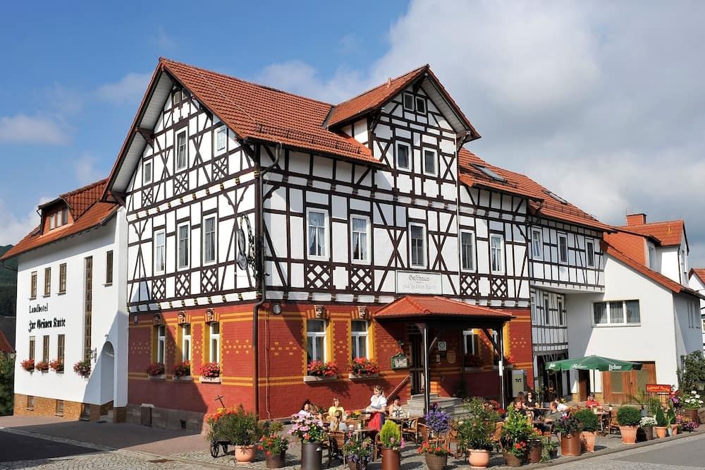 Landhotel Zur Grünen Kutte - Bernshausen - Gebäude