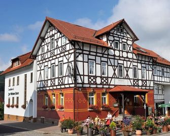 Landhotel Zur Grünen Kutte - Bernshausen - Gebäude