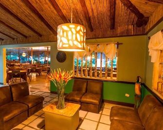 Ara Ambigua Lodge - Puerto Viejo de Sarapiquí - Lobby