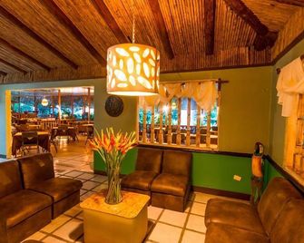 Ara Ambigua Lodge - Puerto Viejo de Sarapiquí - Lobby