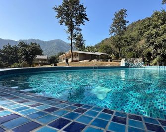 High Bank Himalayan Retreat - Rishikesh - Pool