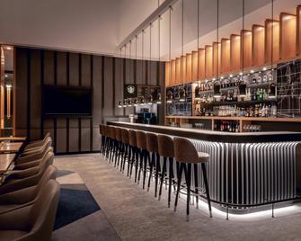 Stuttgart Marriott Hotel Sindelfingen - Sindelfingen - Bar