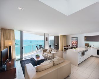 At Marina Shores - Airlie Beach - Living room