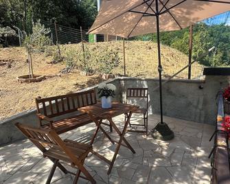 I Due Ulivi - Calice al Cornoviglio - Patio