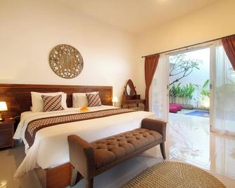 Bougainvillea Villa by Parigata - Sidemen - Schlafzimmer