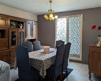 Gite Sully-Sur-Loire, 6 Pieces, 6 Person - Sully-sur-Loire - Dining room