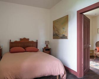 Une Demeure Ancienne D'exception, Parc, Piscine Extérieure, Espace Bien-être - Giat - Habitación