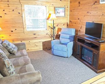 Pine Lodge #1 at Rustic Ridge - Keystone - Living room