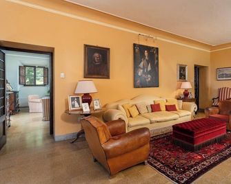 Agriturismo Mansi Bernardini - Capannori - Huiskamer