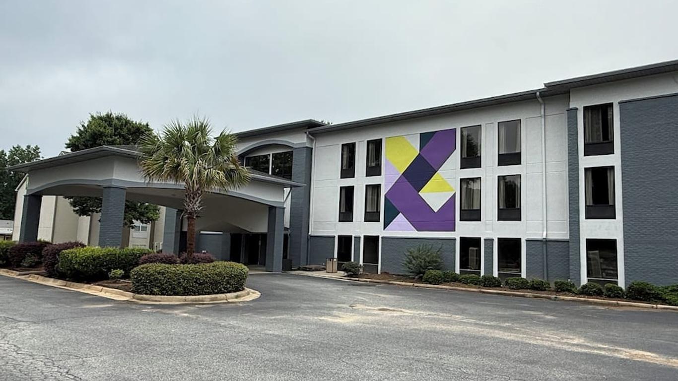 Spark by Hilton Alpharetta Roswell