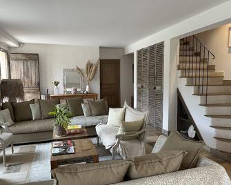 Le Clos des Sept Palmiers - Cavalaire-sur-Mer - Wohnzimmer