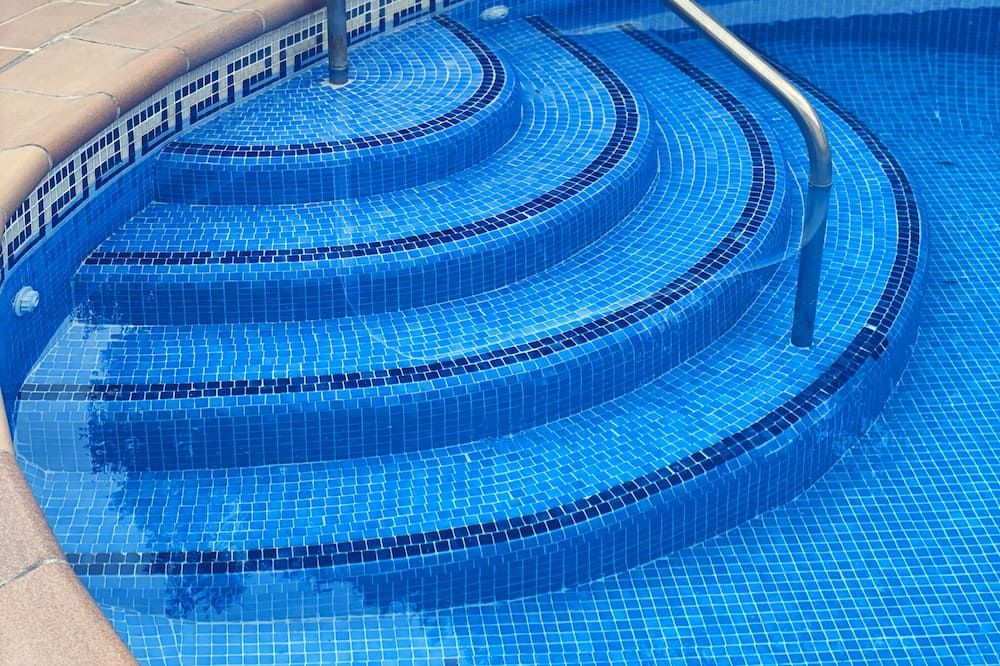 إس إم هوتل توريسا - توسا دي مار - حوض السباحة