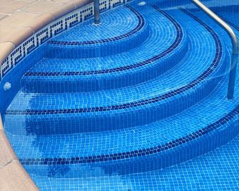 Hotel Turissa - Tossa de Mar - Pool