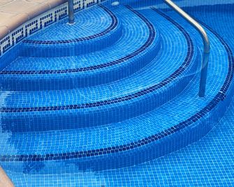 إس إم هوتل توريسا - توسا دي مار - حوض السباحة