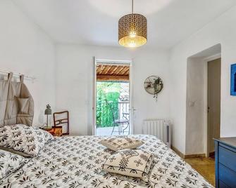 Charmante Maison à Bonnieux avec Terrasse et Vue sur le Jardin - Bonnieux - Ložnice