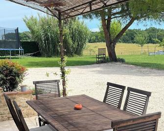 Country house with pool - Savignac-de-Duras - Patio
