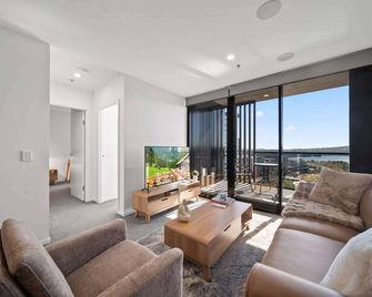 Sleek 2-Bed Apartment with Rooftop Garden Access - Belconnen