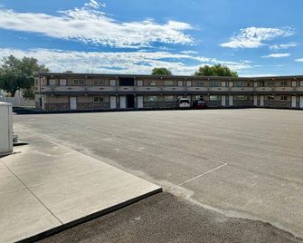 Economy Guest Village Rock Springs near I 80 - Rock Springs - Gebouw