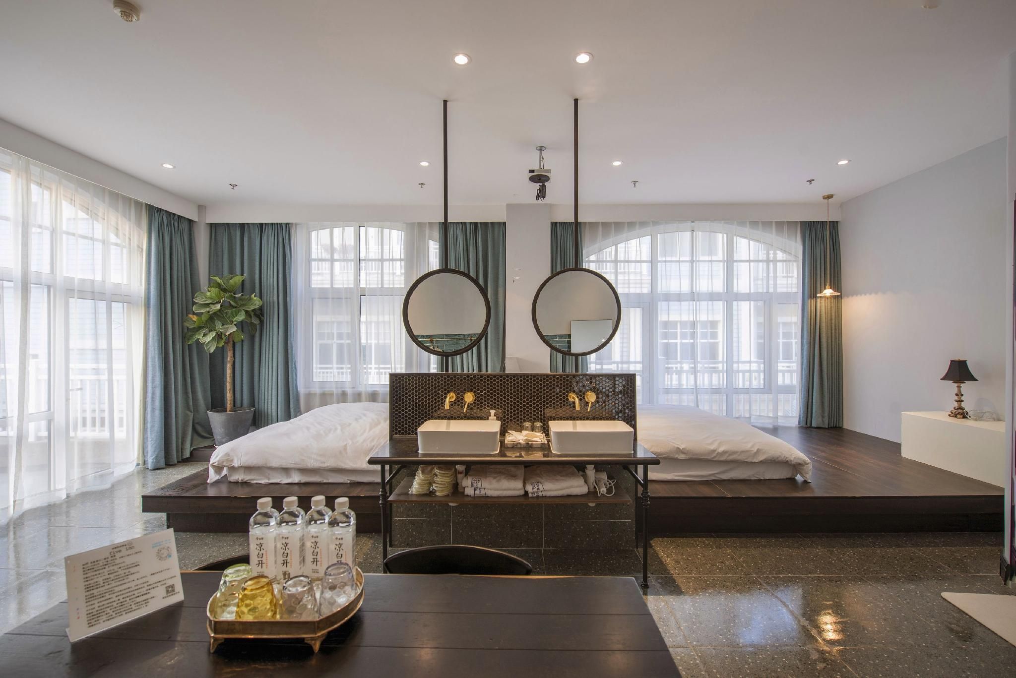 Dalian Fiveinn·5 Haisu Designer Homestay - Dalian - Bedroom