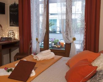 B&B Elena - Pompeji - Schlafzimmer