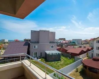 Hostel Nova Route - Mamaia - Balcón