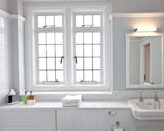 Bath Arms Hotel - Cheddar - Bad