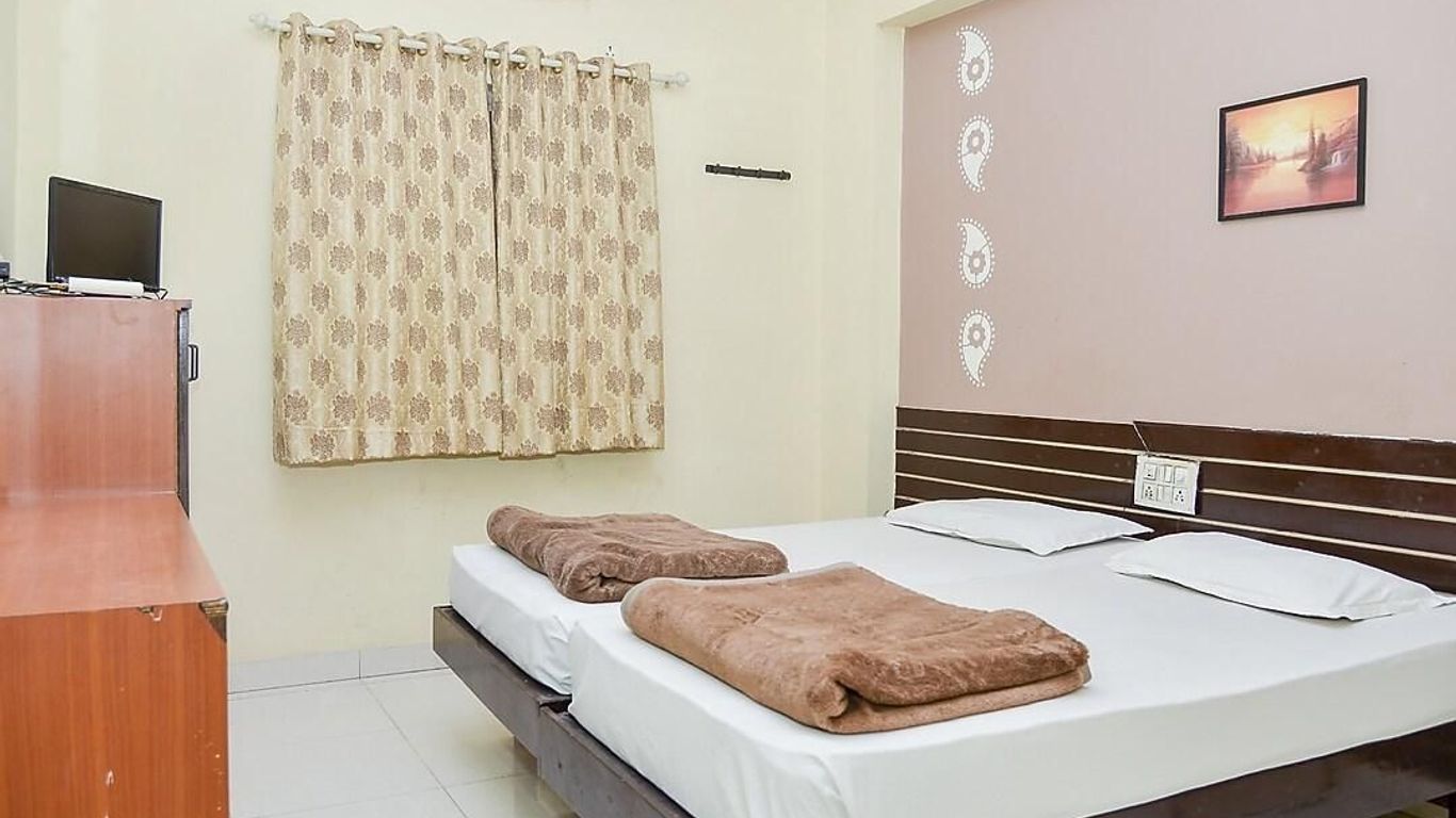 ホテル ジータンジャリ