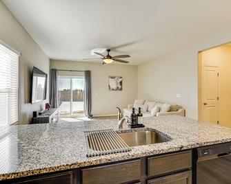 Hike, Sightsee and Explore Home in Colorado Springs - Fountain - Kitchen