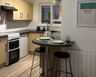 Cosy 1BD Getaway Perfect for Couples Stamford - Stamford - Kitchen
