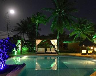 Hotel Pousada Beleza das Ondas - Caucaia - Piscina