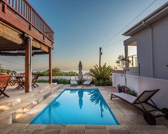 Aquamarine Guest House - Mossel Bay - Pileta