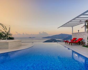 Villa Lucida - Kalkan Hills - Exclusive Villas with Private Pool and Majestic Sea Views - Kalkan - Zwembad