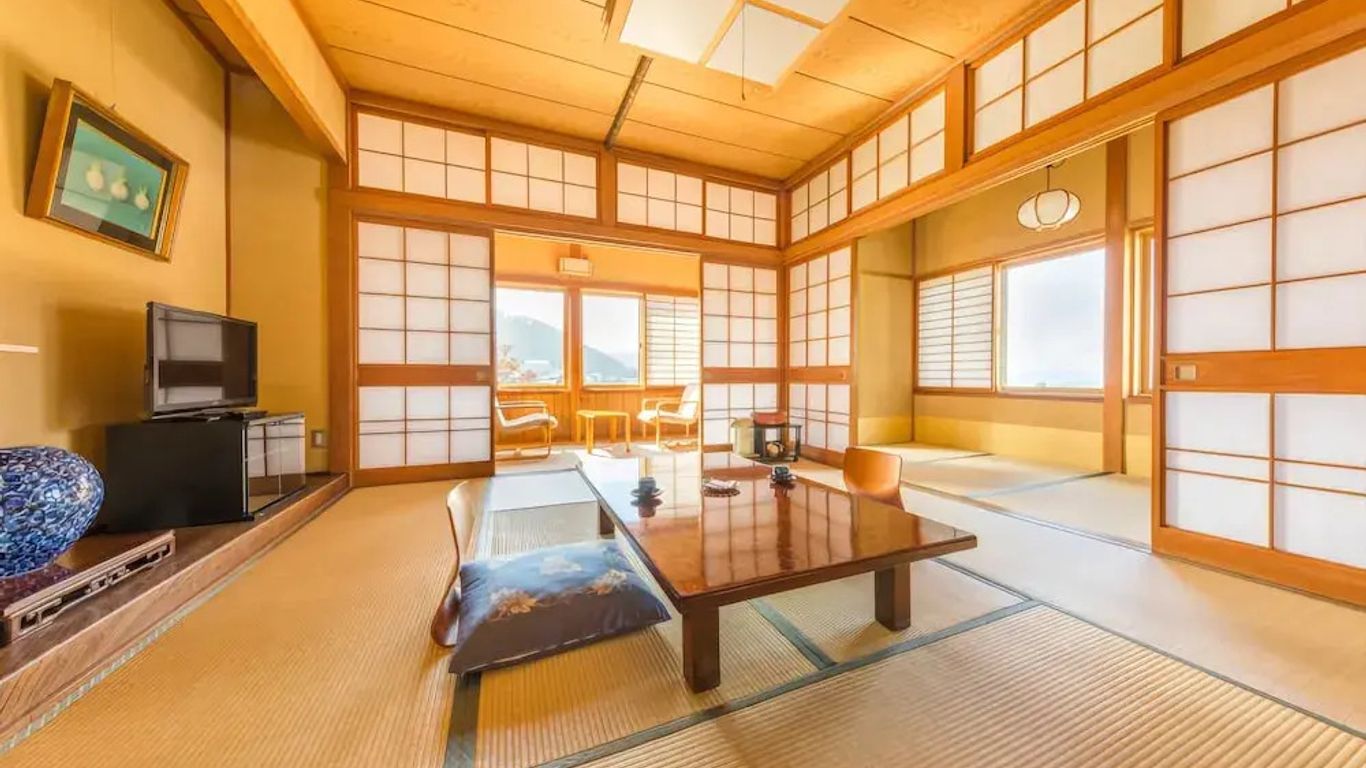 كيريا ريوكان